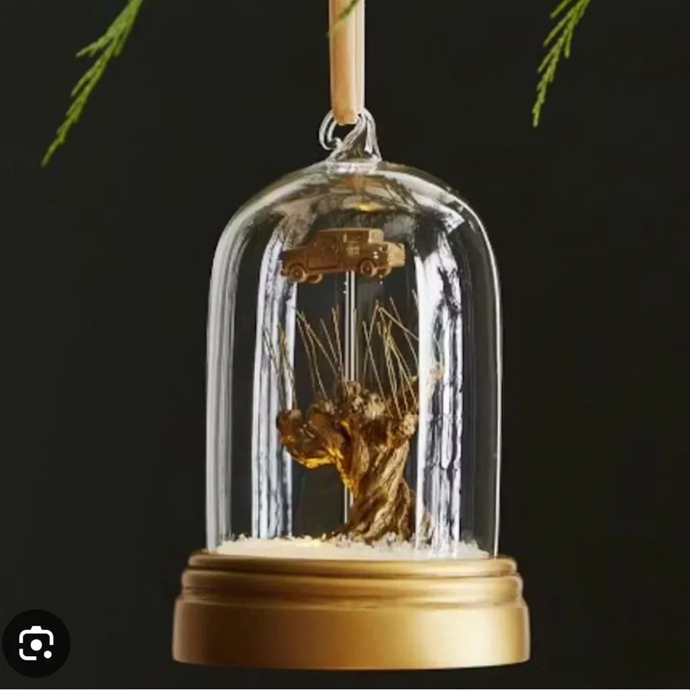 ISO***** POTTERY BARN TEEN WHOMPING WILLOW CLOCHE ORNAMENT